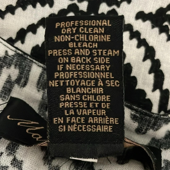 Marisa Christina Woman Tunic Top Size 1X Black White Linen Embroidered V-Neck - Picture 10 of 12